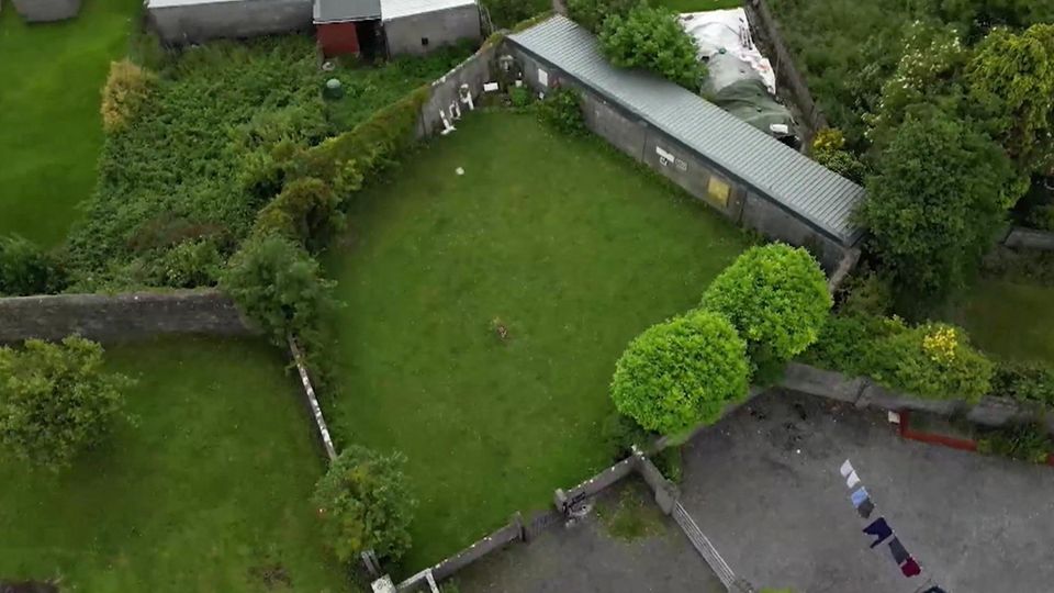 Irlands dunkle Vergangenheit: Massengrab mit fast 800 toten Kindern soll direkt unter Spielplatz liegen