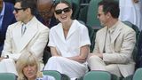 Keira Knightley mit James Righton (l.) und Andrew Scott
