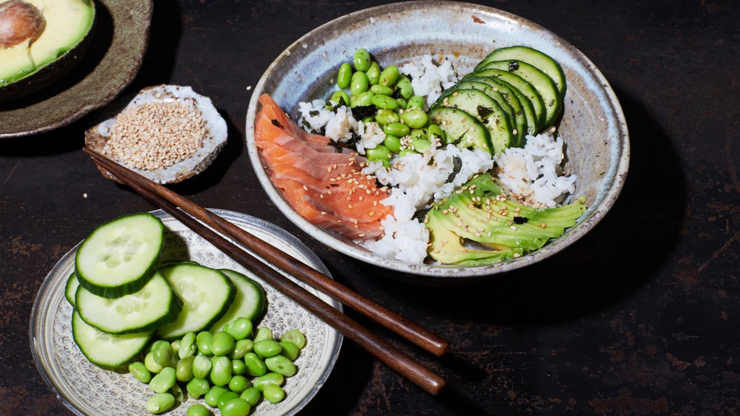 Rolsüz suşi: Bu kase tüm Japonya-restoran aromalarını birleştirir