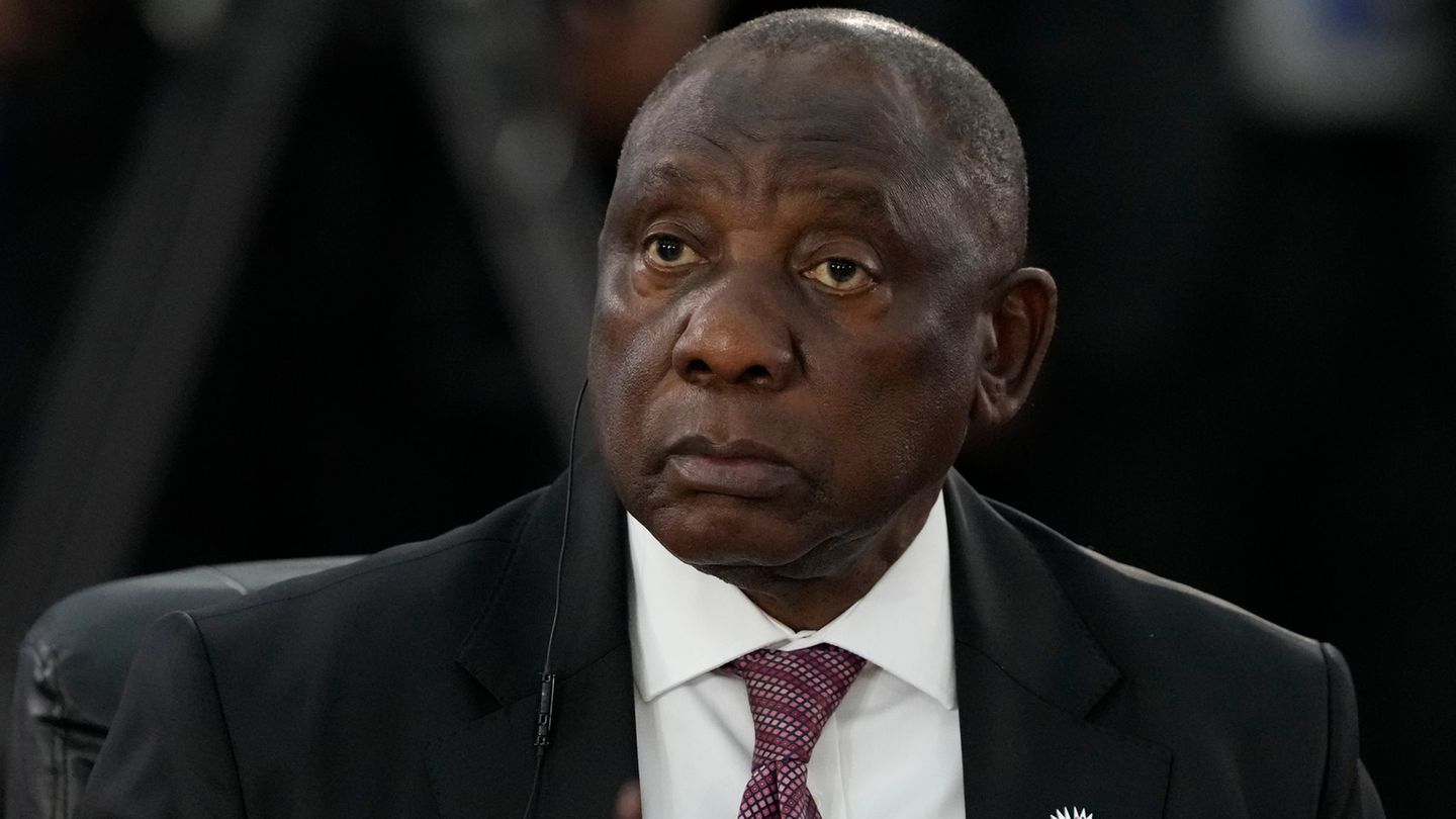 Crime: Possible police scandal in South Africa: Minister suspended