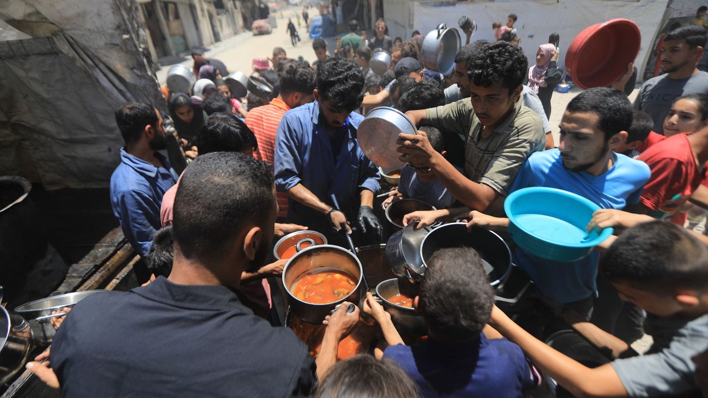 Location at a glance: Trump to Gaza deal: maybe this week