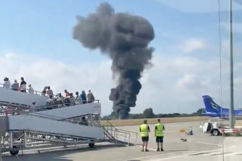 Riesige Rauchwolke über Londoner Flughafen – Kleinflugzeug stürzt nach Start ab