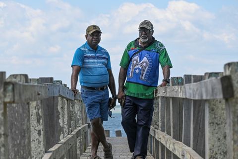 Die Kläger Pabai Pabai (links) und Paul Kabai