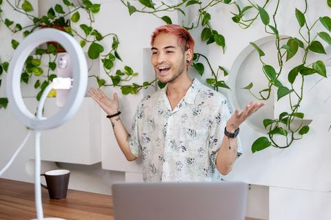 Überraschung! Auch wer als Influencer sein Geld verdient, muss Steuern zahlen