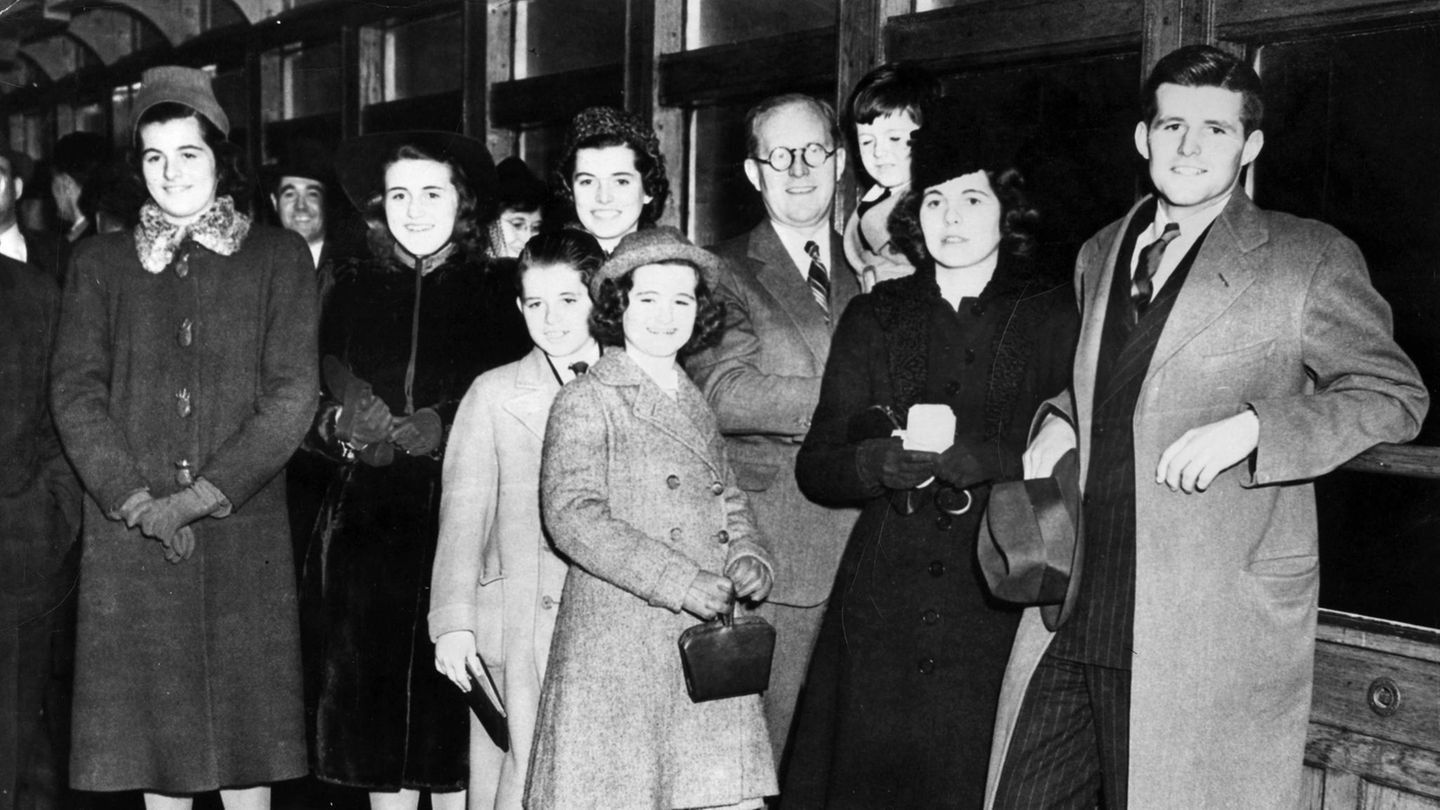 The Kennedy curse: the tragic deaths of a famous US family
