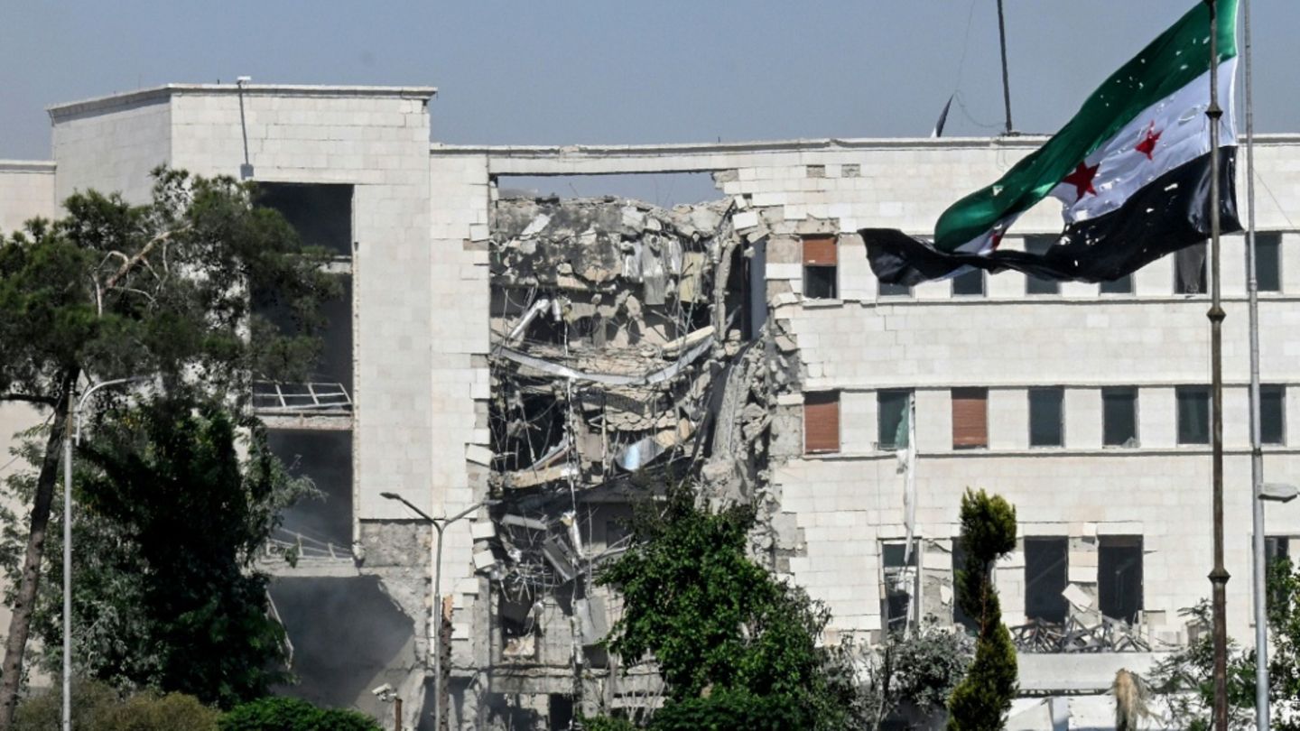 Schäden am Hauptquartier der syrischen Armee in Damaskus