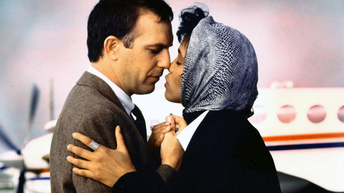 Whitney Houston und Kevin Costner im Film Bodyguard