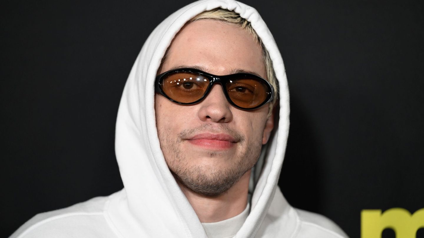 People: US comedian Pete Davidson becomes a father