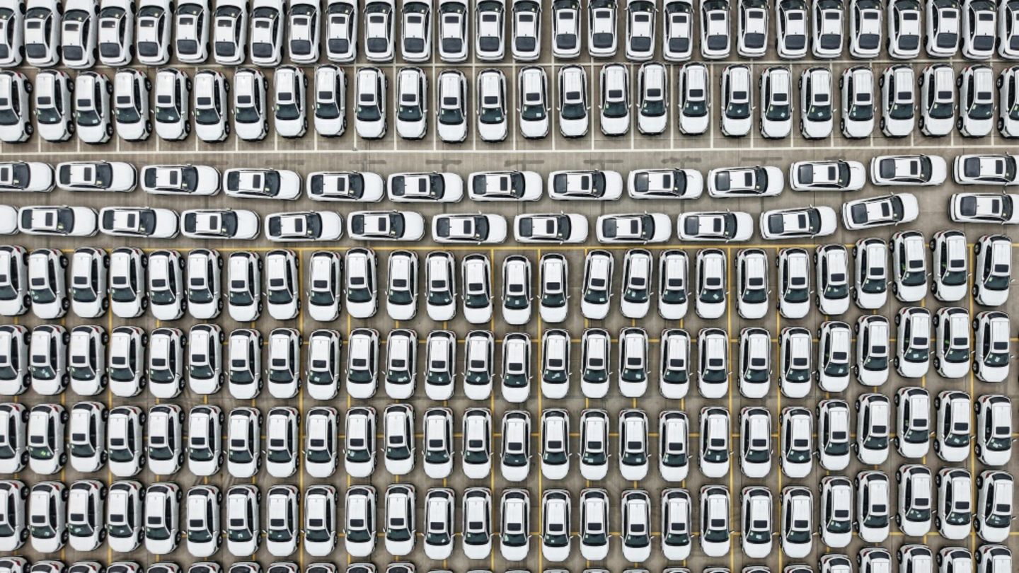 Fabrikneue Elektroautos