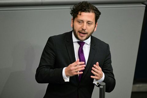 Der Co-Vorsitzende der Grünen, Felix Banaszak