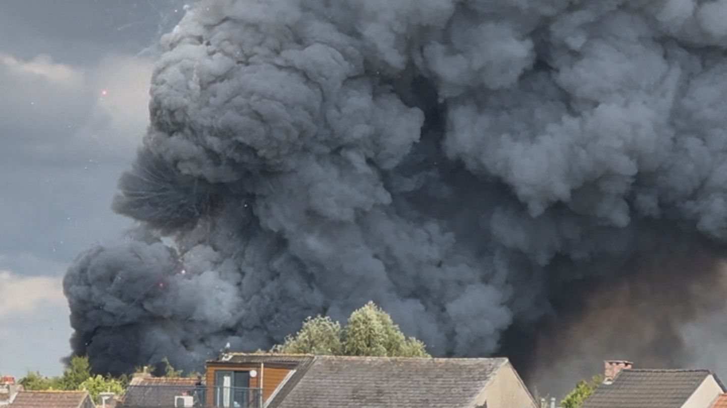 Festival Tomorrowland kljub požaru na glavnem odru potekal po načrtih