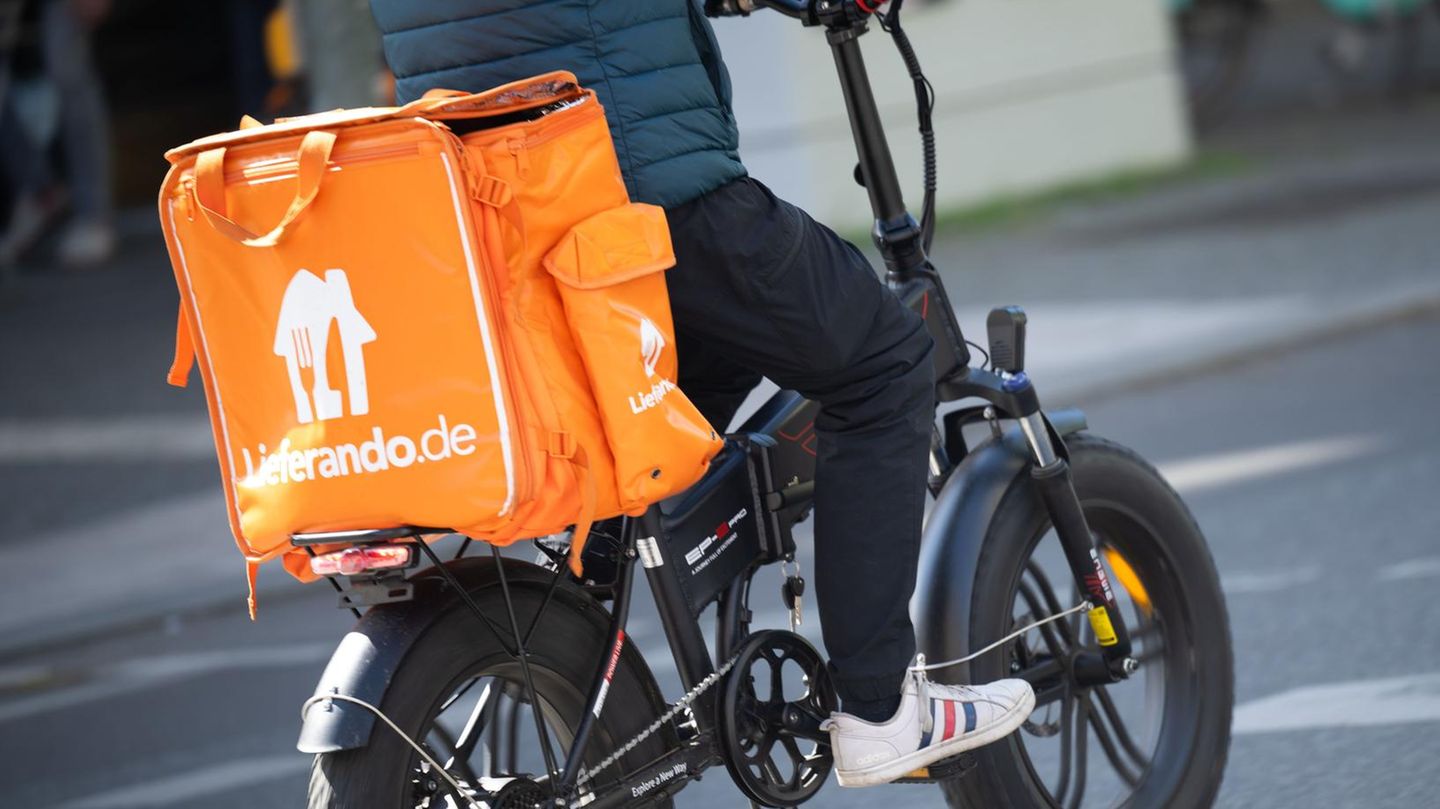Lieferando dismantles 2000 jobs in Germany