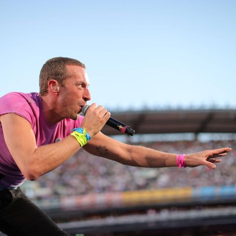 Nach einem Coldplay-Konzert geht ein Video von Firmenboss Andy Byron viral, kommentiert von Sänger Chris Martin (Archivbild)