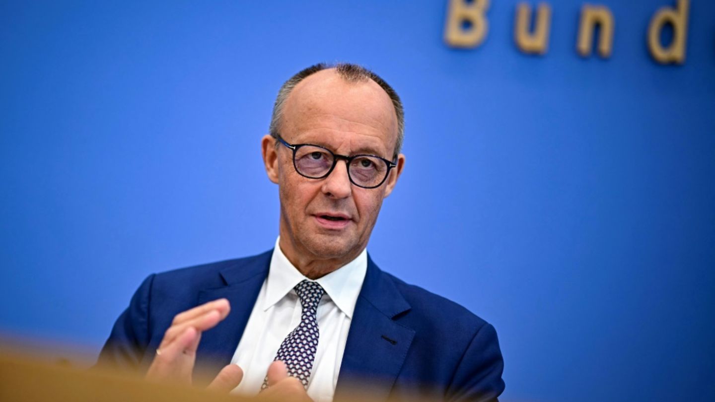 Merz zadovoljen z uspehom migracijske in socialne politike