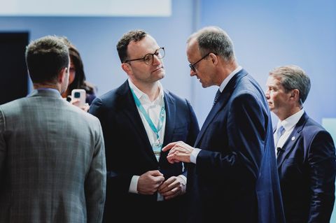 Jens Spahn und Friedrich Merz im Gespräch