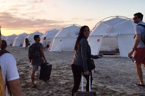Camping statt Luxus pur beim Fyre Festival 2017 – das Foto entstand vor dem Tropensturm