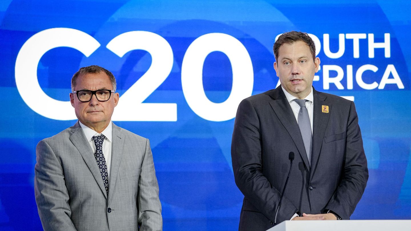 Business: Bundesbank: US tariffs could bring further recession