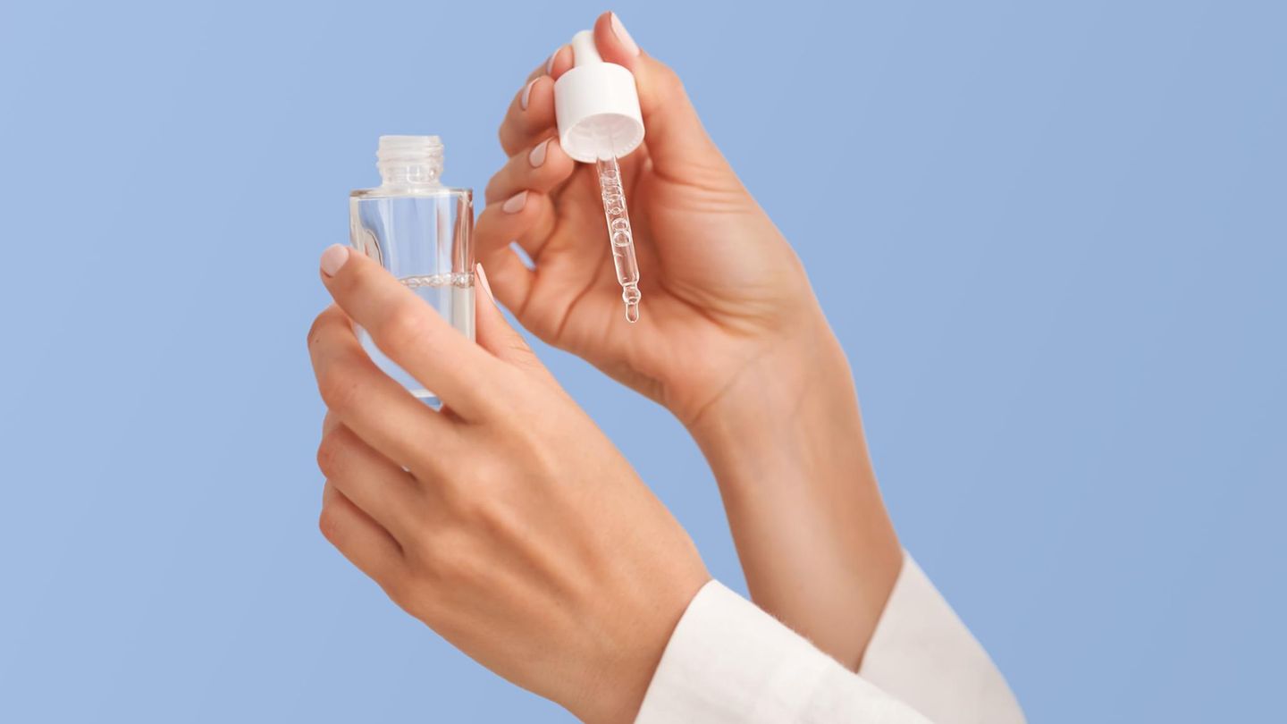Retinal VS Retinol: What is the difference between the active ingredients?