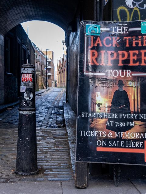 Wegweiser zu einer Jack the Ripper Tour