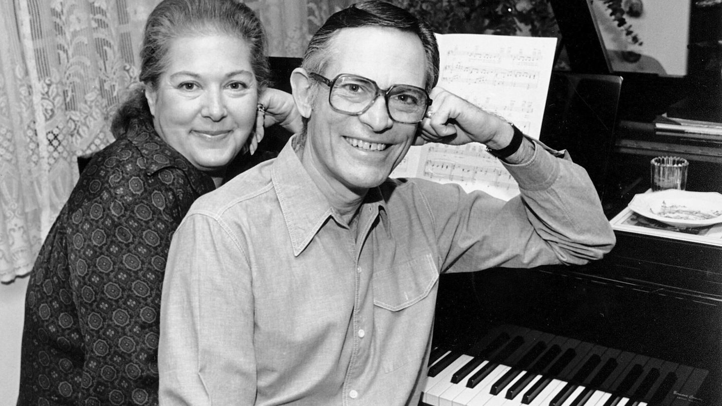 Song writer: Three Oscars for HIT songs: Liedtexter Alan Bergman is dead