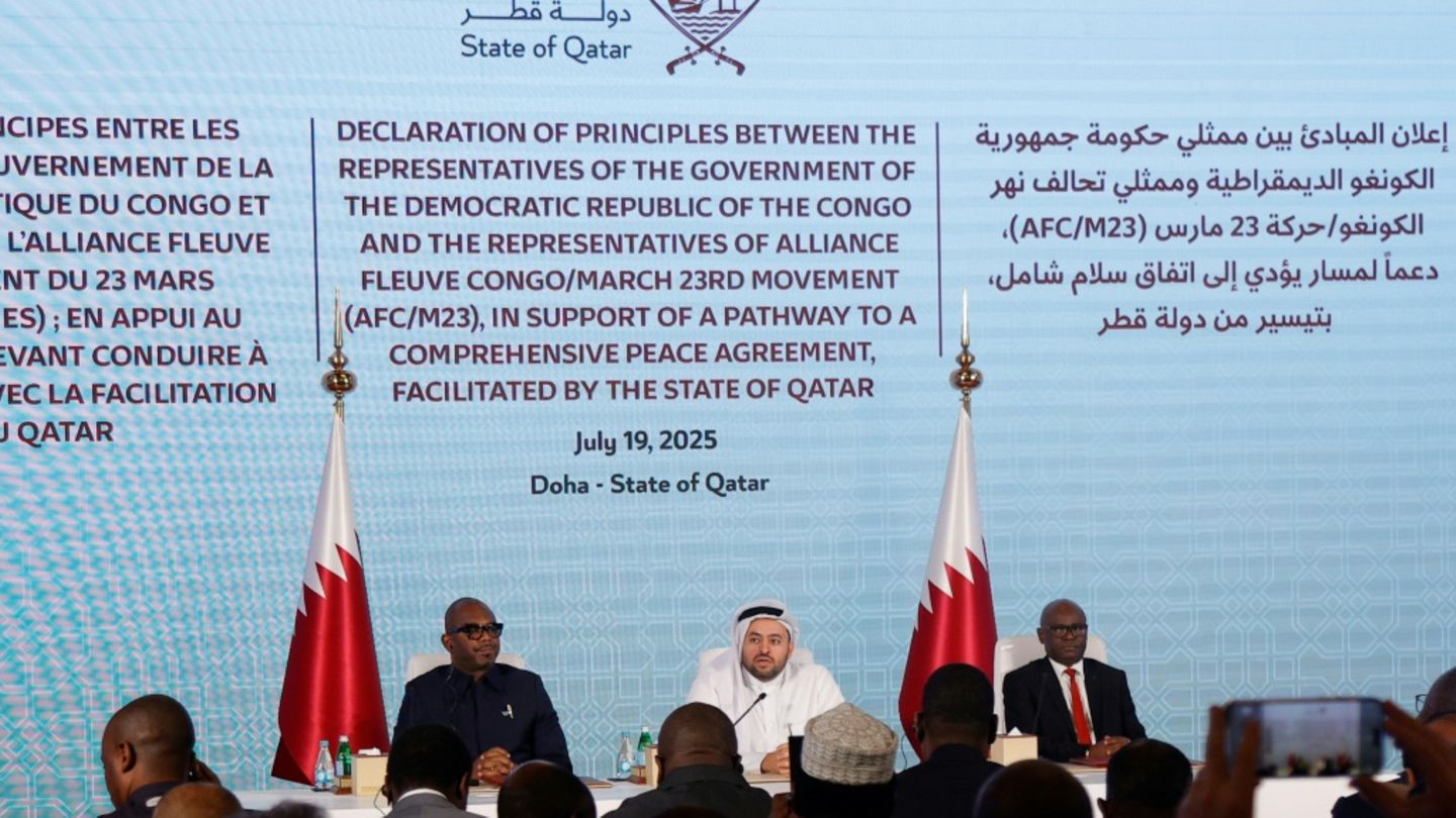 Unterzeichnung der Waffenruhe-Vereinbarung in Doha