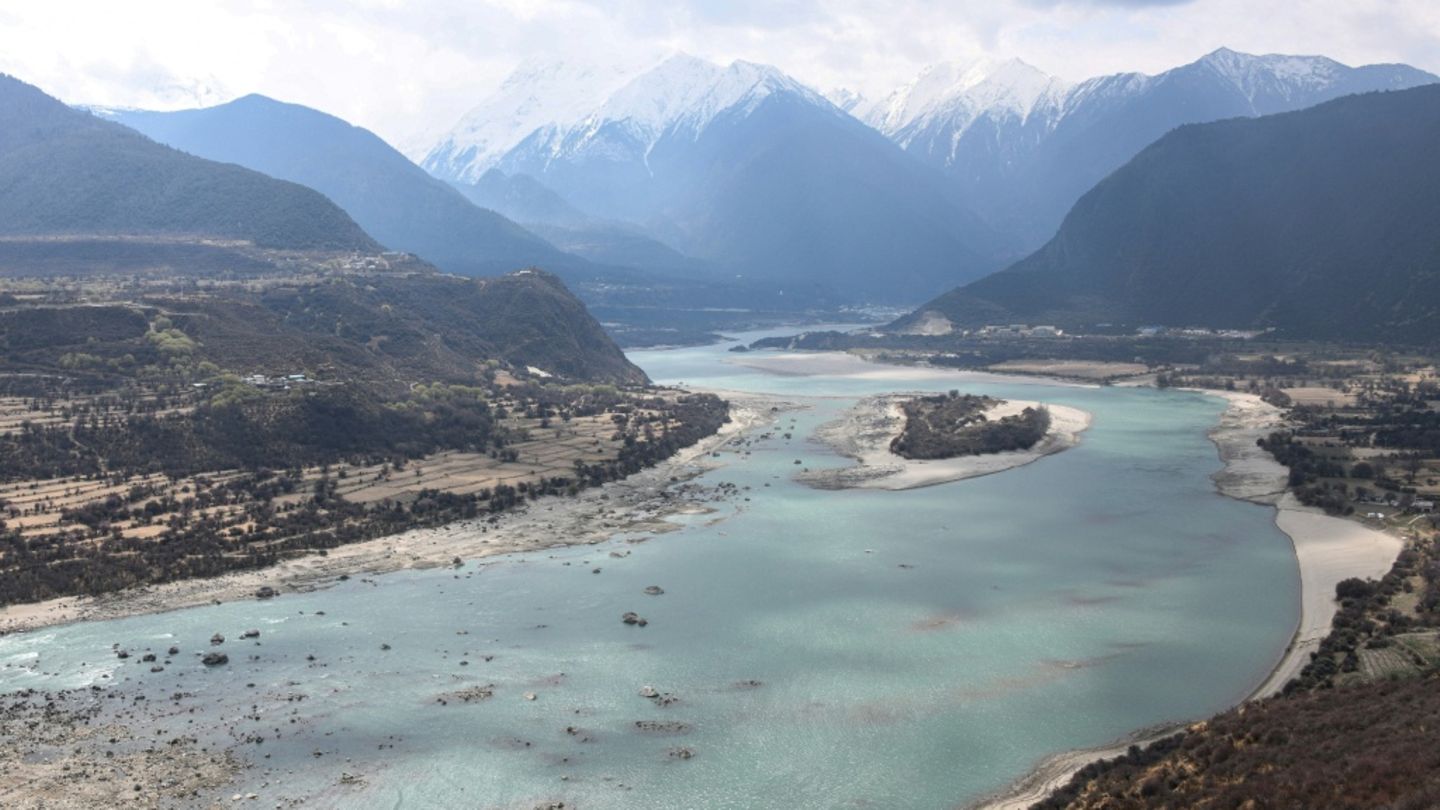 Das Yarlung Tsangpo Tal in Nyingchi in Tibet vor Beginn der Bauarbeiten, 2021