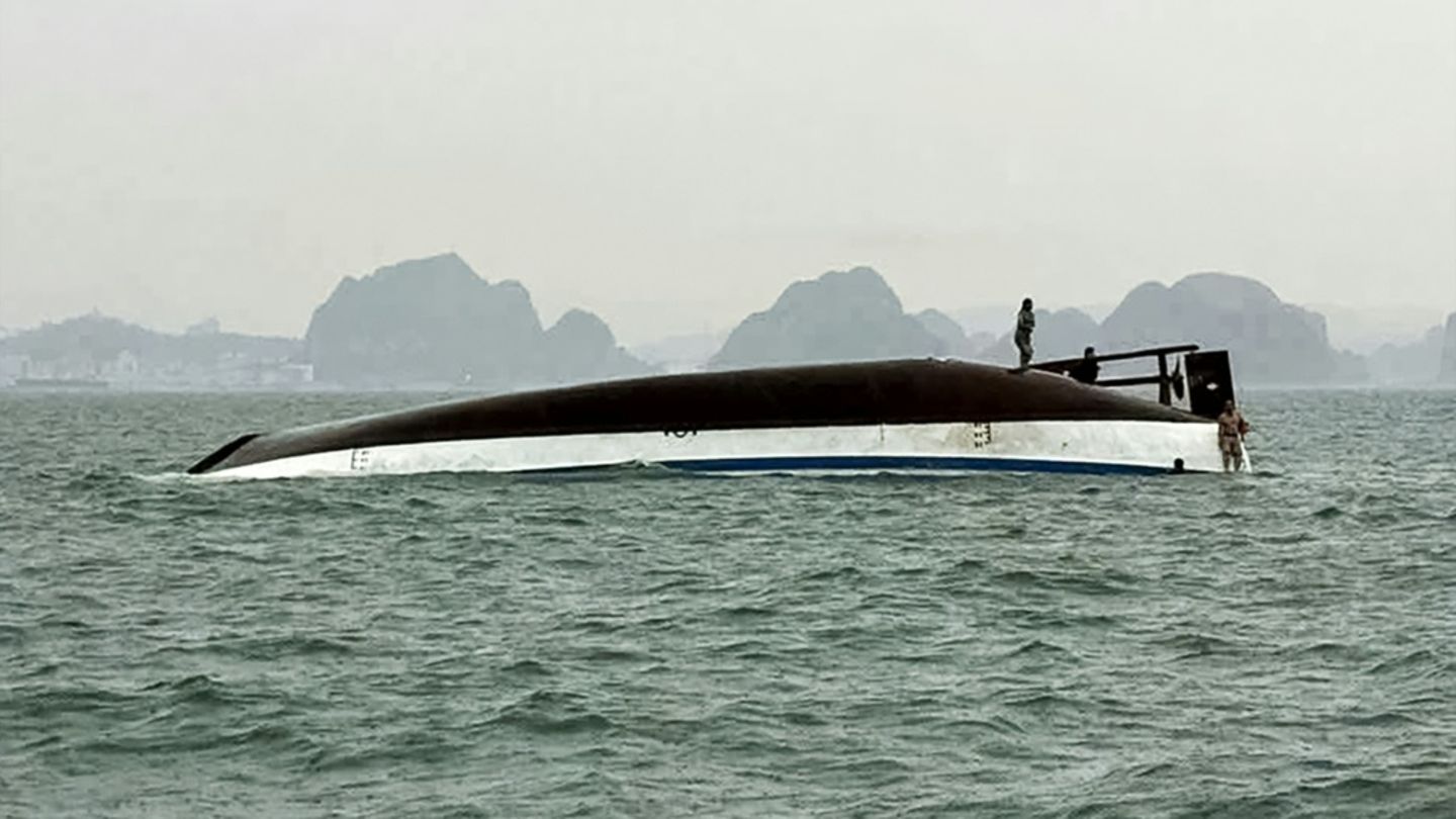 Staatsmedien: 18 Tote bei Kentern von Touristenboot in Vietnams Halong-Bucht
