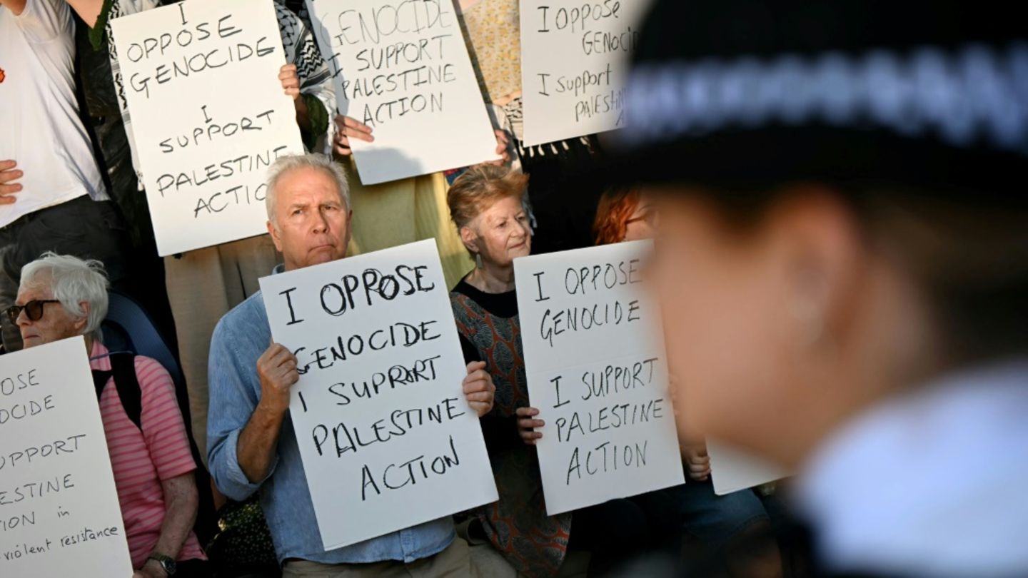 Unterstützer der Gruppe Palestine Action