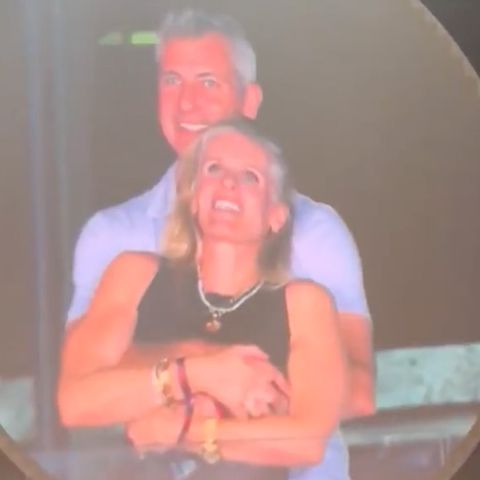 So reagiert die Ehefrau nach Kisscam-Vorfall So reagiert die Ehefrau nach Kisscam-Vorfall