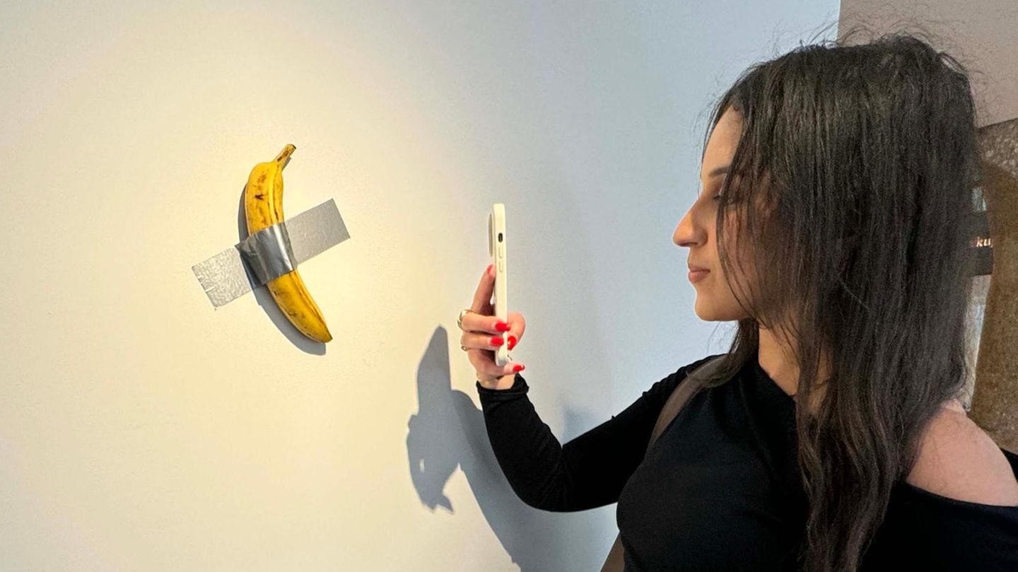 Die Banane ist Teil des Kunstwerks "Comedian" von Maurizio Cattelan
