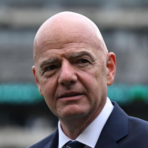 Fifa-Chef Gianni Infantino sagt englischen Spielerinnen Hilfe gegen Rassismus zu