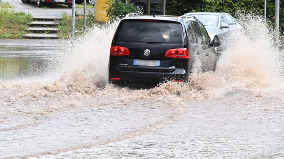 Starkregen sorgt in Teilen Deutschlands für Chaos – weitere Unwetter im Anmarsch Starkregen in Deutschland