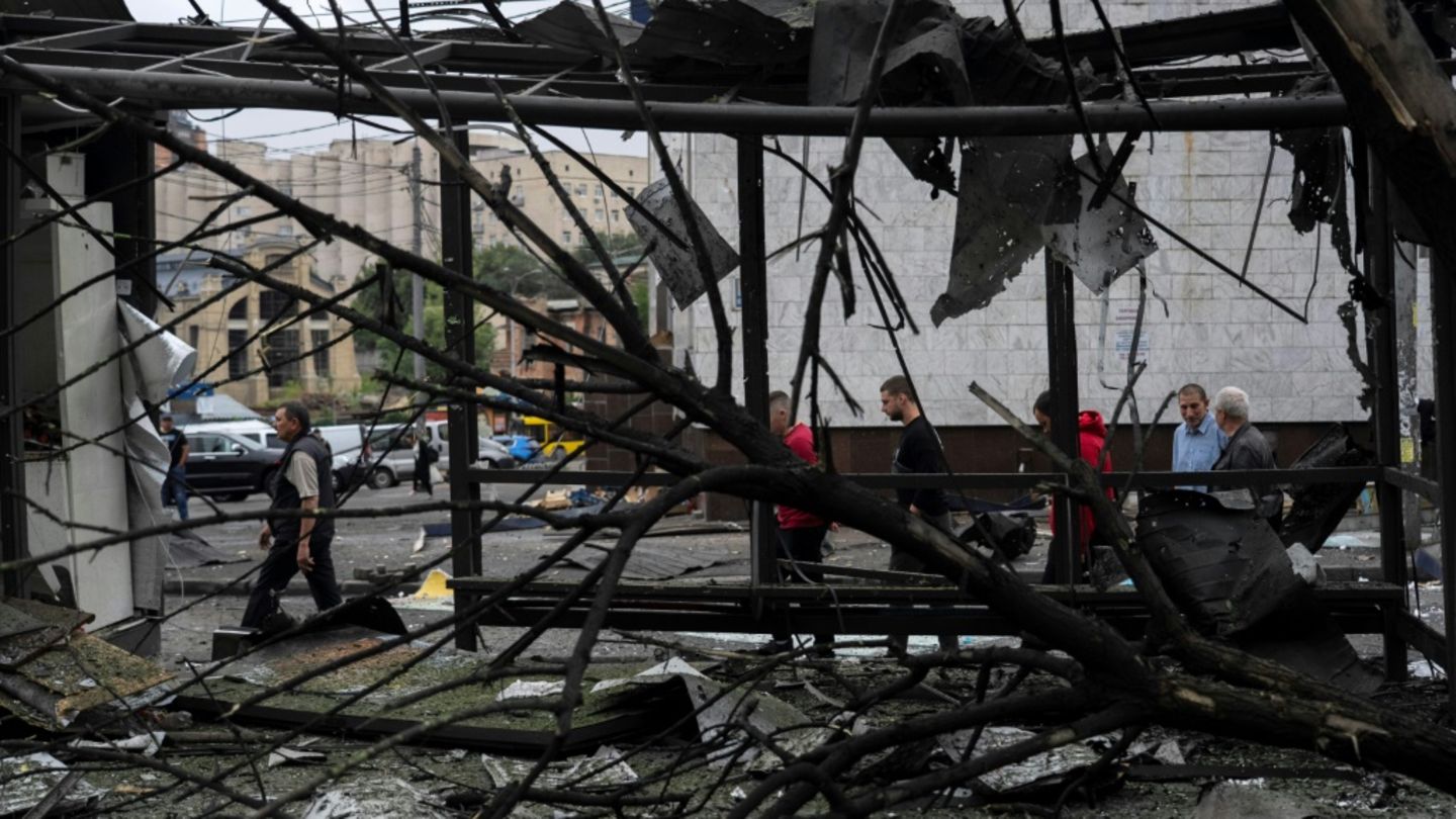 Russland setzt Angriffe auf Ukraine unvermindert fort - Mindestens zwei Tote