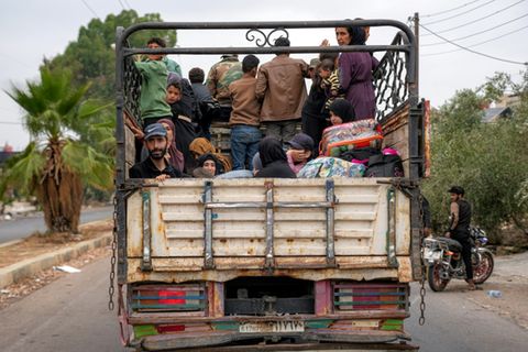 Lastwagen mit Beduinen verlässt Suwaida