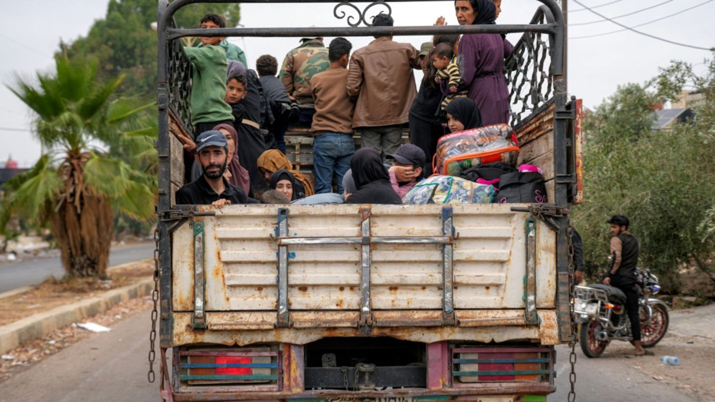 Lastwagen mit Beduinen verlässt Suwaida