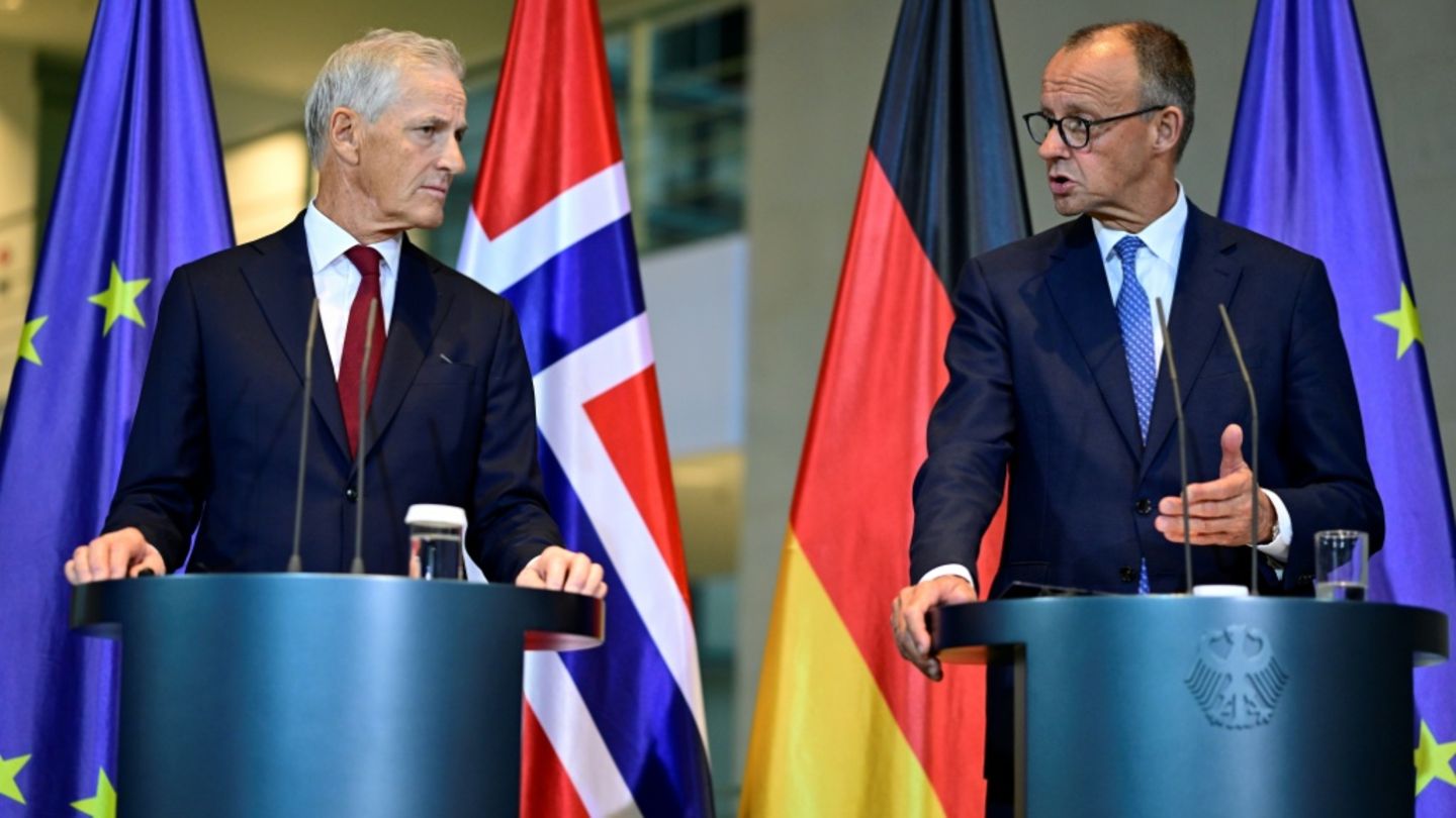 Bundeskanzler Merz (rechts) und Norwegens Ministerpräsident Störe