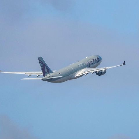 Ein Flugzeug startet: Am Freitag wurden 81 Menschen aus Deutschland in das von den Taliban regierte Afghanistan abgeschoben