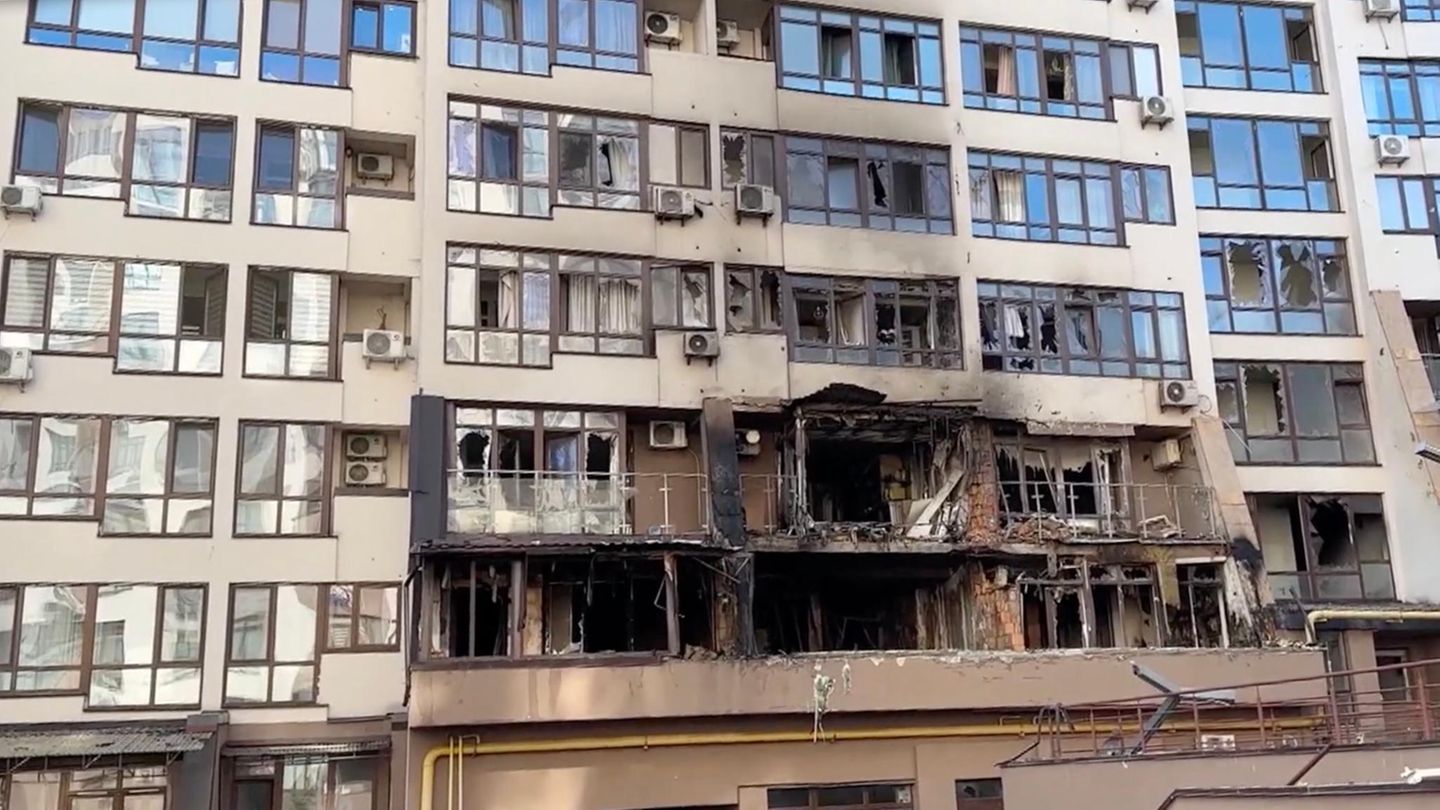 Rusija izvedla obsežen napad na Kijev pred pogovori o dobavi orožja Ukrajini