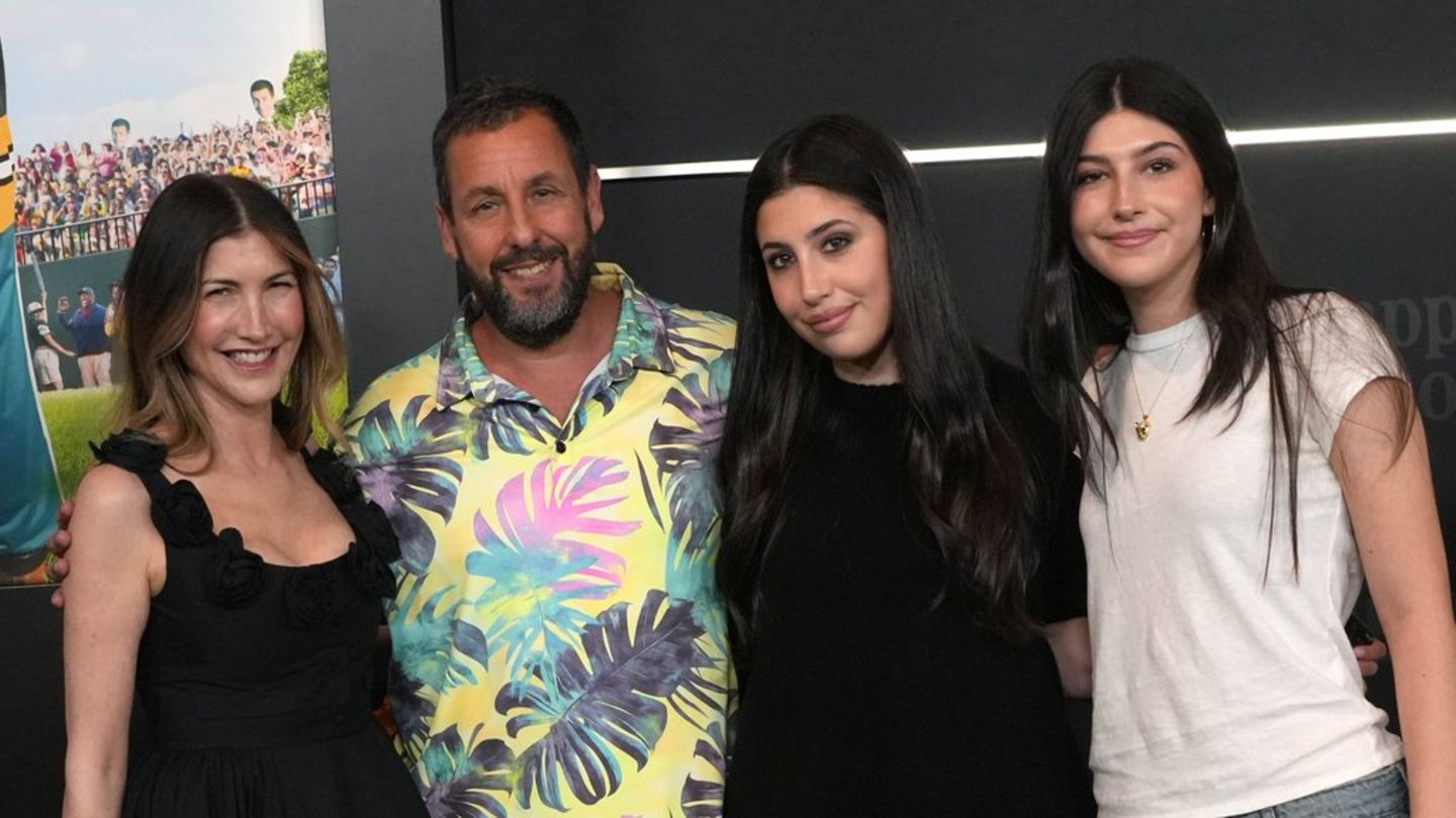 Adam Sandler in “Happy Gilmore 2”: He makes a premiere a family matter