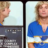 Osbourne war nie ein Kind von Traurigkeit. Er war beispielsweise einmal in Memphis 1984 "atemberaubend betrunken“, so die Polizisten, die ihn gegen 0.30 Uhr festnahmen; wegen "public intoxication", öffentlicher Vergiftung. Auf der Wache ließen sie ihn ausnüchtern, dann durfte er gehen. Von einer Anklage wurde abgesehen