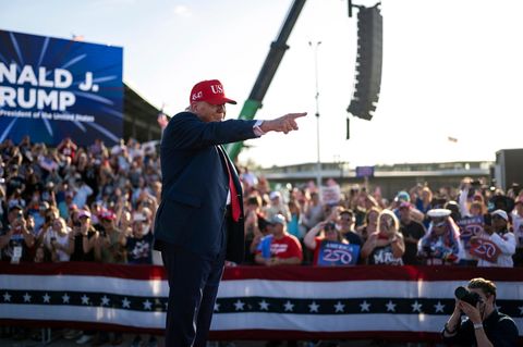 Donald Trump bei einer Kundgebung vor seinen Anhängern