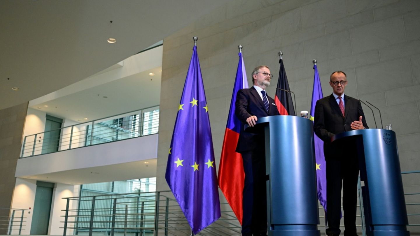 Merz (rechts) und Fiala am Dienstag in Berlin