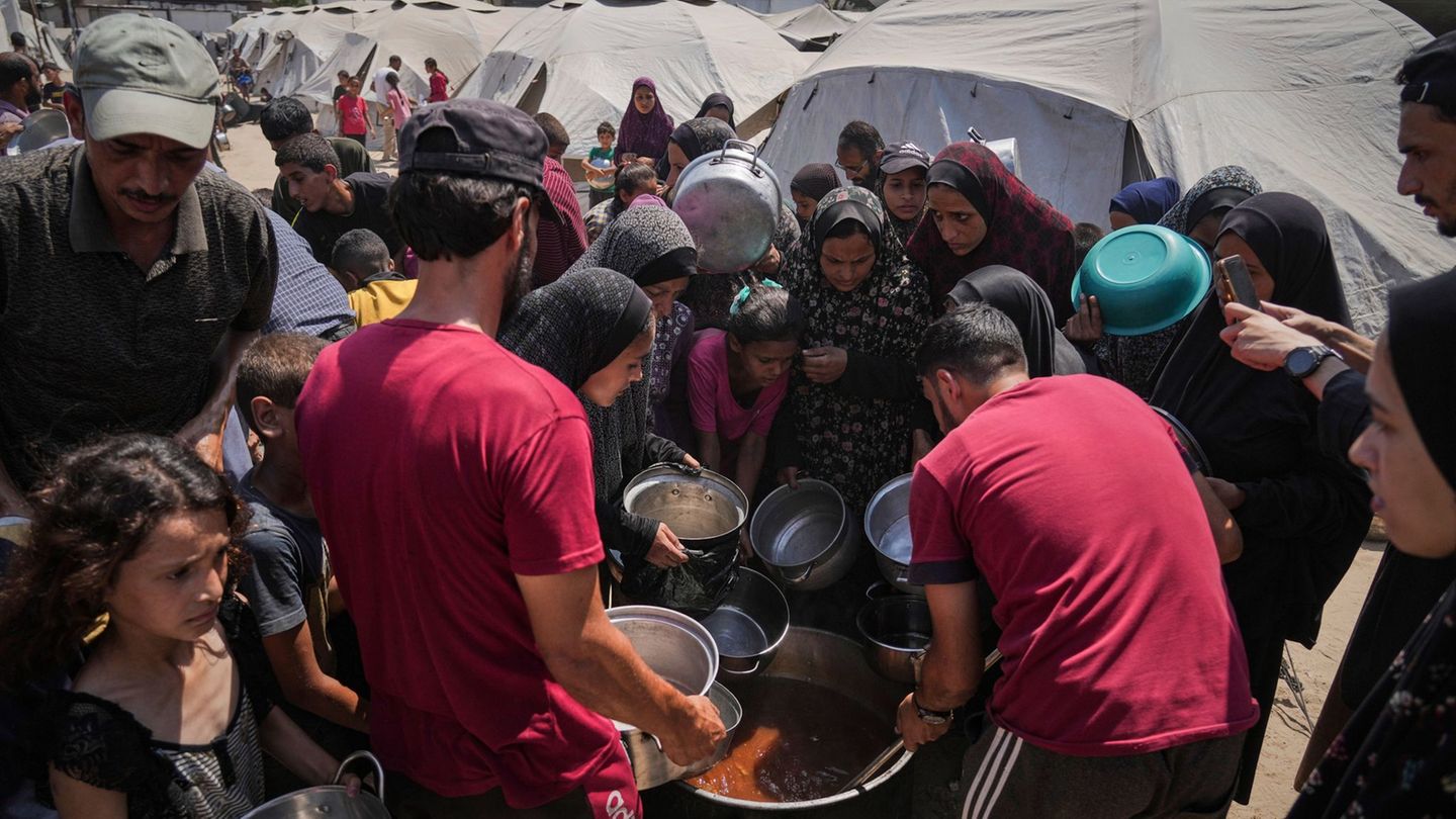 Location at an overview: Israel and Hamas argue about food for Gaza