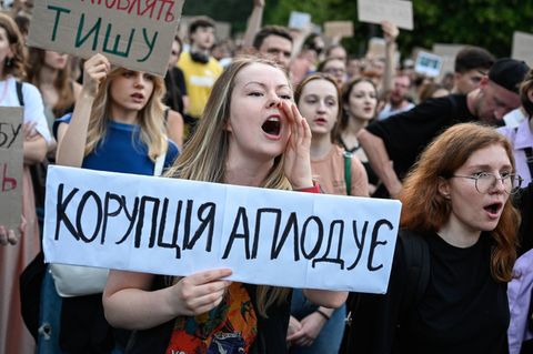 Proteste in Kiew gegen die neuen Antikorruptionsgesetze der Ukraine