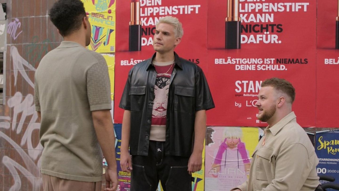 Lennart Borchert (Mitte) als Moritz Bode in "Gute Zeiten, schlechte Zeiten". Lennart Borchert (Mitte) als Moritz Bode in "Gute Zeiten, schlechte Zeiten".