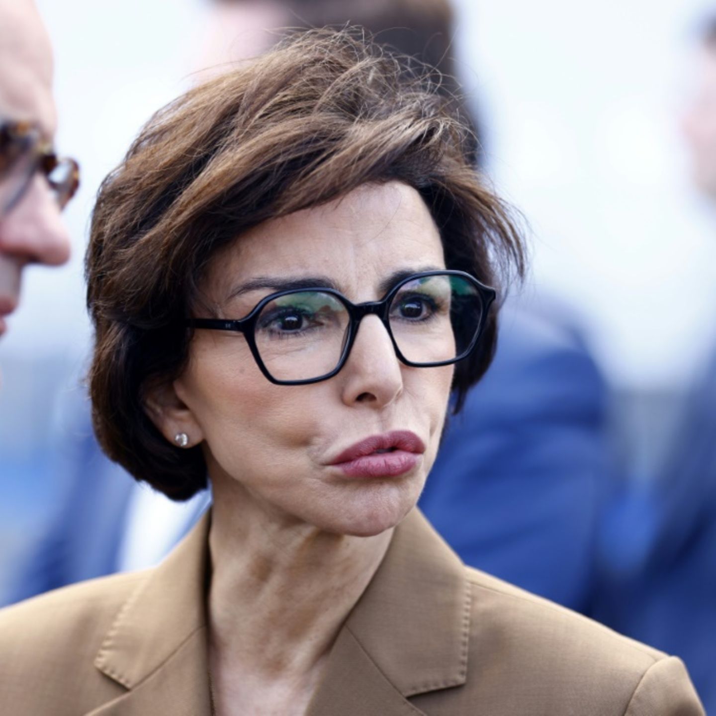 Siarly desnuda extremely affable and excited, and a petite