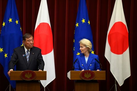 Japans Regierungschef Ishiba und EU-Kommissionschefin von der Leyen