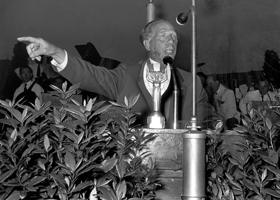 Peco Bauwens, Präsident des DFB, circa 1954 Peco Bauwens, Präsident des DFB, circa 1954