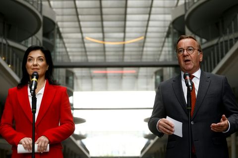 Reiche und Pistorius bei Vorstellung der Pläne