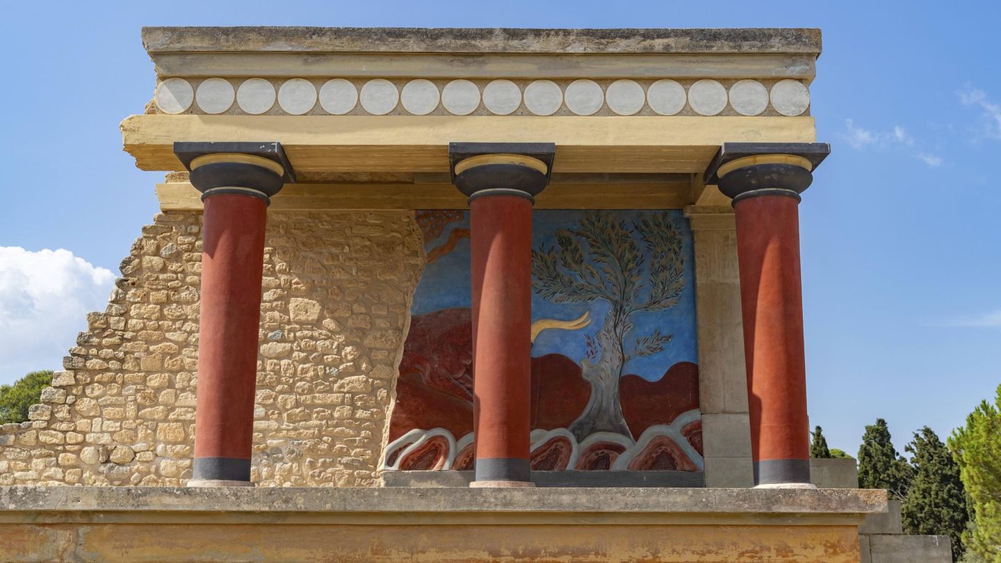 Die europäische Zivilisation hatte auf Kreta eine ihrer Wurzeln. Die Paläste in Knossos, Phaistos und Malia waren Zentren des ersten urbanen Lebens und faszinieren bis heute